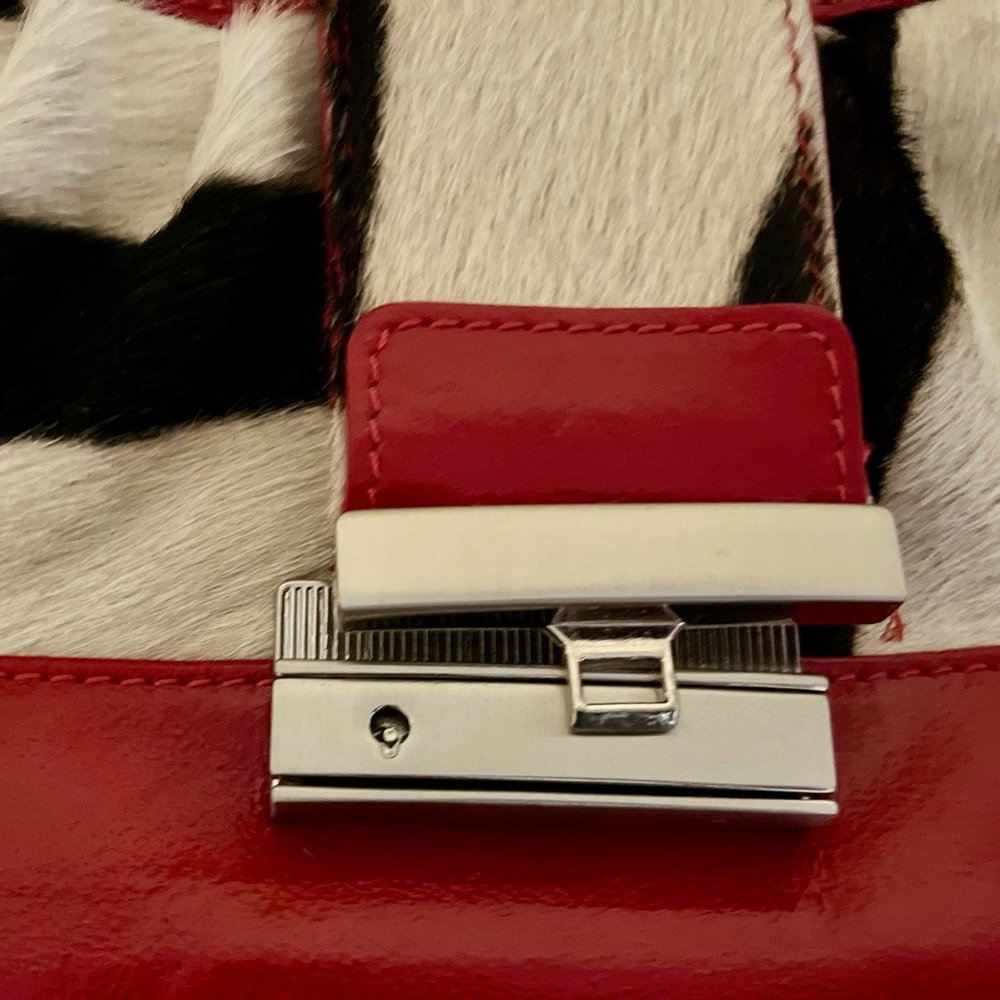 Chic Red and Black Zebra Print Leather Clutch made in Italy - Picture 5 of 8